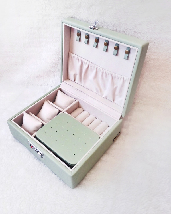 جعبه جواهرات با قفل رمز دار رنگ سبز ماچا